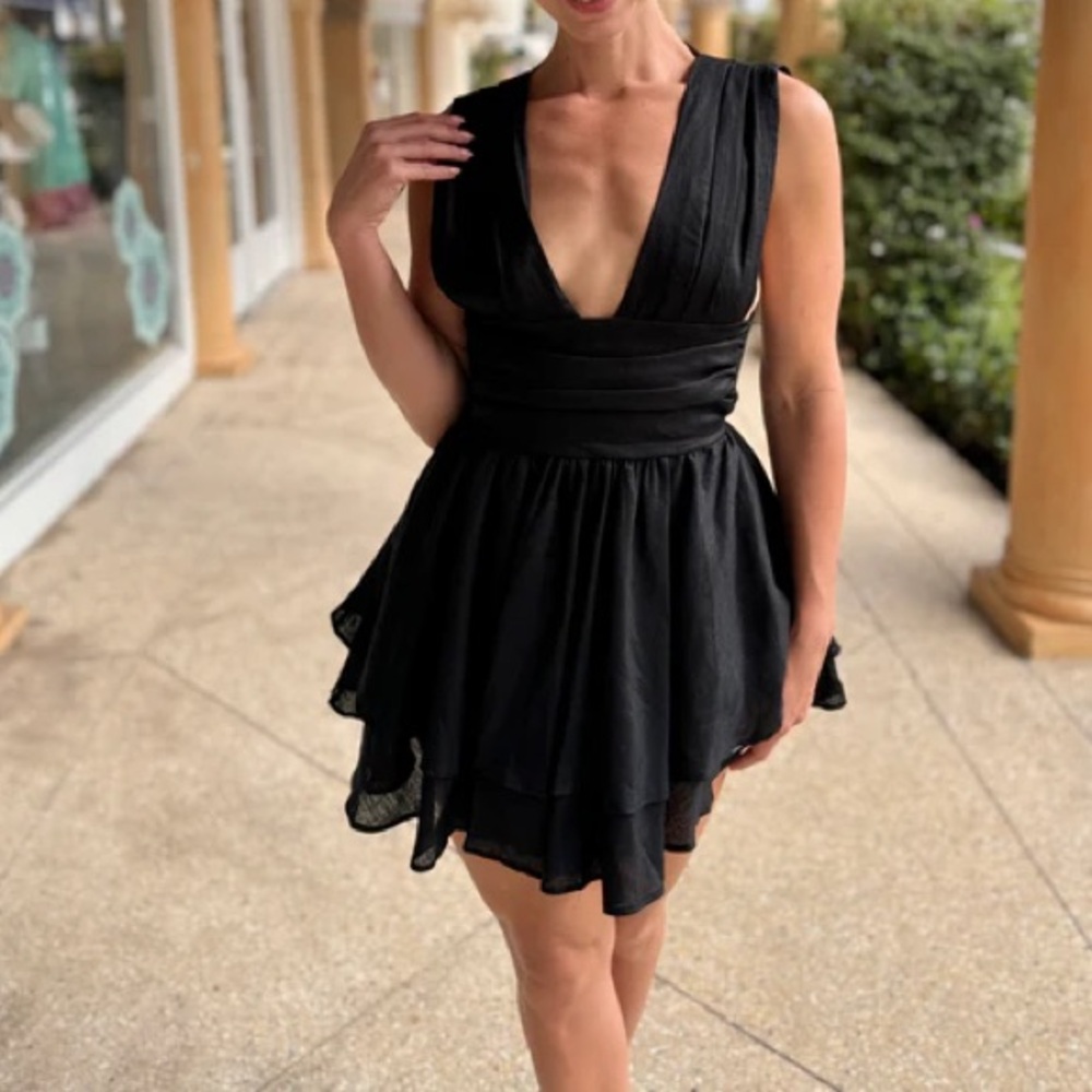 Abercrombie & Fitch Elegant Black Layered Mini Dress
